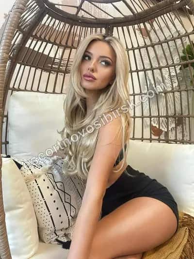 Викуся